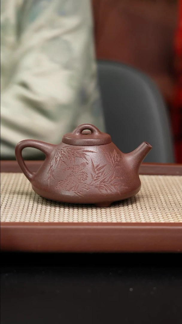 【闪购商品】紫砂茶壶全手工底曹清子冶石瓢刻绘竹260