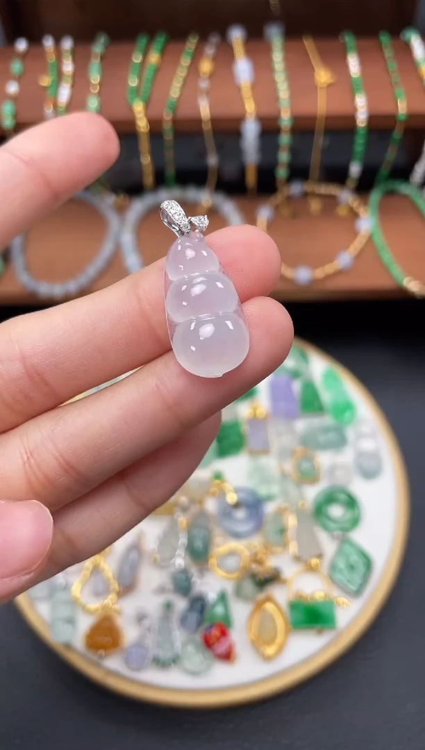 【闪购商品】翡翠吊坠(不含链)18K金镶嵌一个   JK168