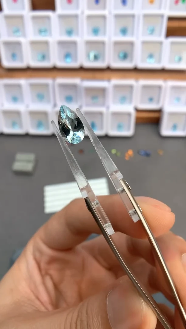 未镶嵌裸石定制海蓝宝石2.52ct 02024