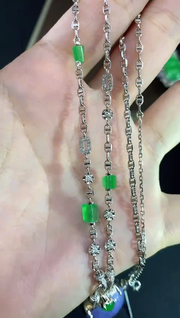 套链18K金镶嵌翡翠252|