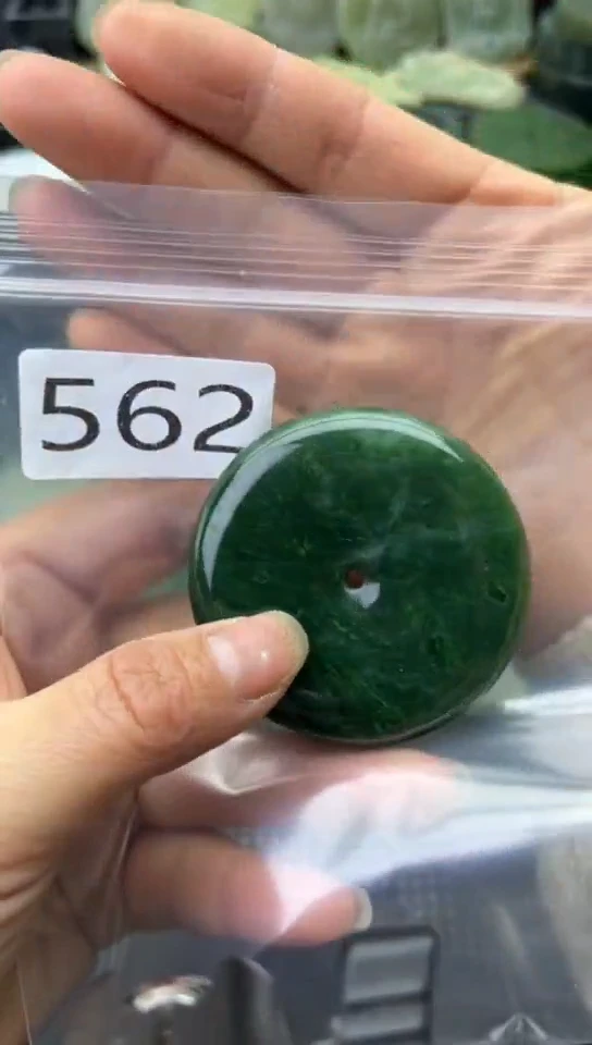 未镶嵌和田玉珠宝半成品扣子