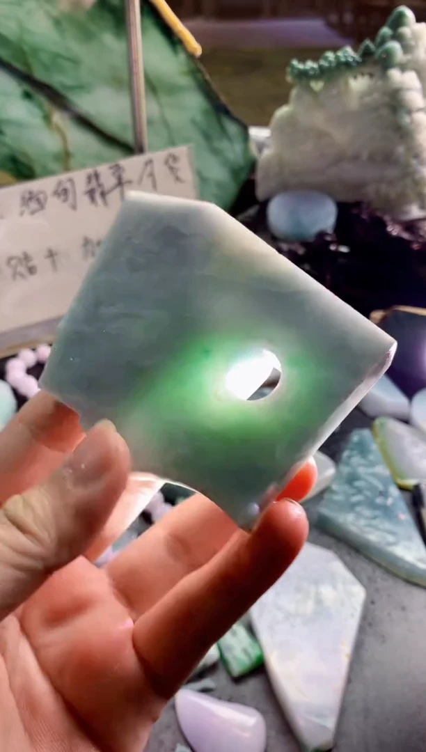 未镶嵌挂件翡翠天然缅甸翡翠A货