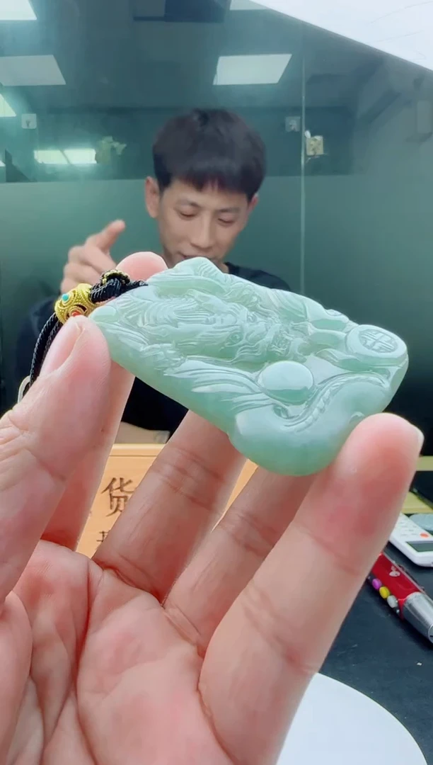 【闪购商品】翡翠颈饰未镶嵌11111111111