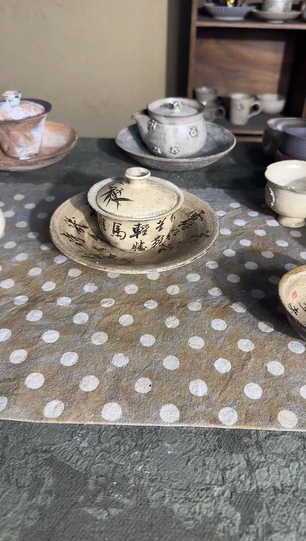 瓷片作*手作粉引书法诗文盖碗+壶承