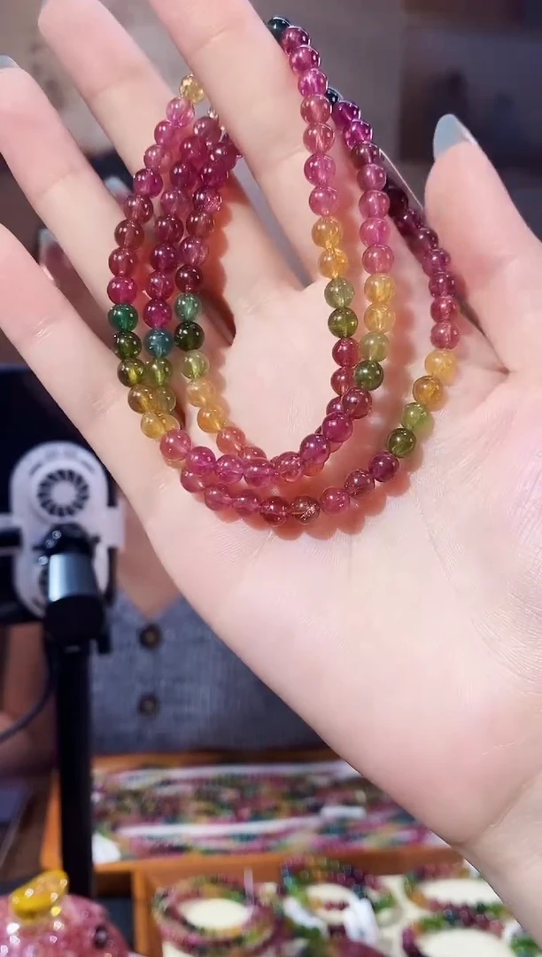 未镶嵌手链碧玺三圈颜色微差