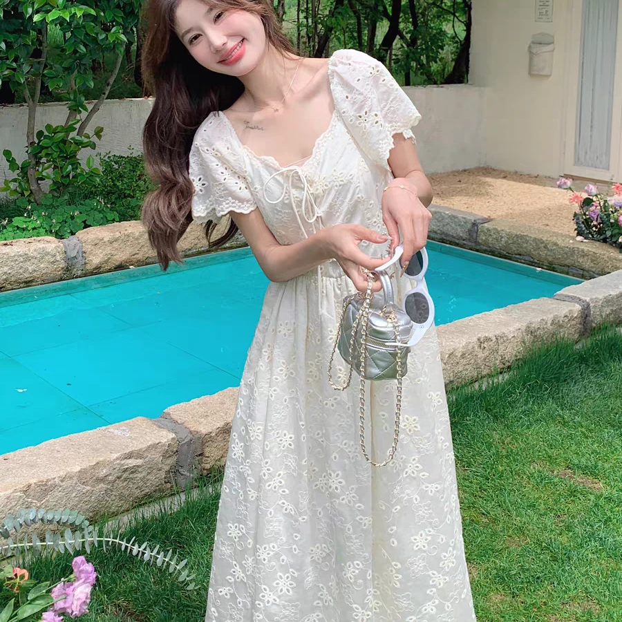 【夏季新款】法式甜美镂空刺绣系带女时尚减龄收腰显瘦中长裙