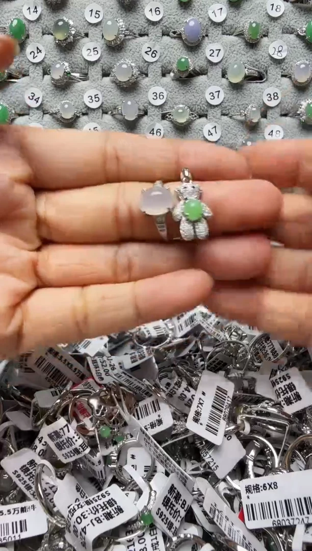 翡翠戒指银S925镶嵌通体925银镶缅甸A货翡翠戒指