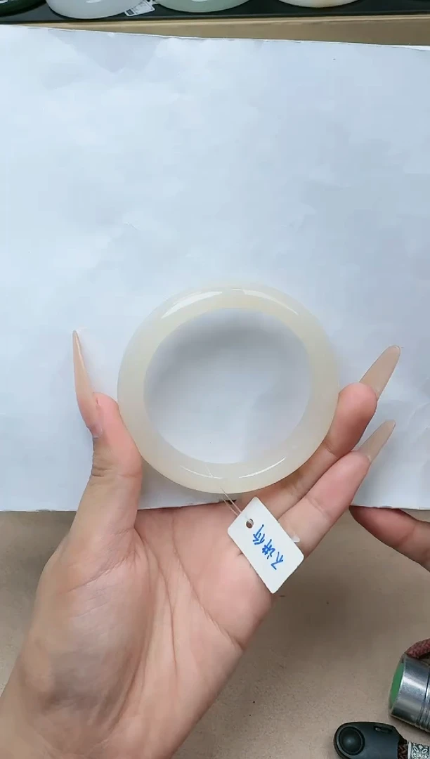 【闪购商品】和田玉手镯未镶嵌53圈口 YY