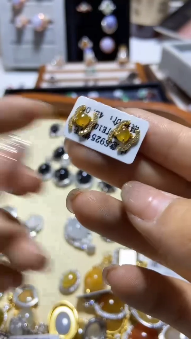 【闪购商品】翡翠戒指银S925镶嵌缅甸天然A翡翠耳钉