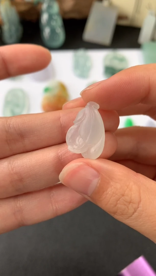 【闪购商品】定制翡翠未镶嵌翡翠