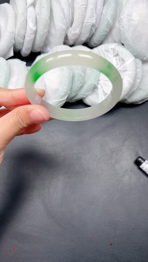 精品手镯，一物一拍U068