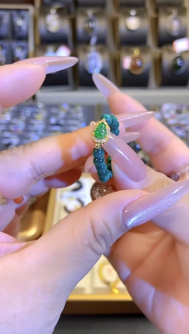 【闪购商品】水晶戒指银S925镶嵌碧玉