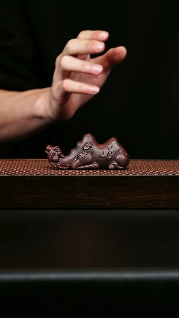 紫砂茶宠宜兴紫砂茶宠 骆驼笔架