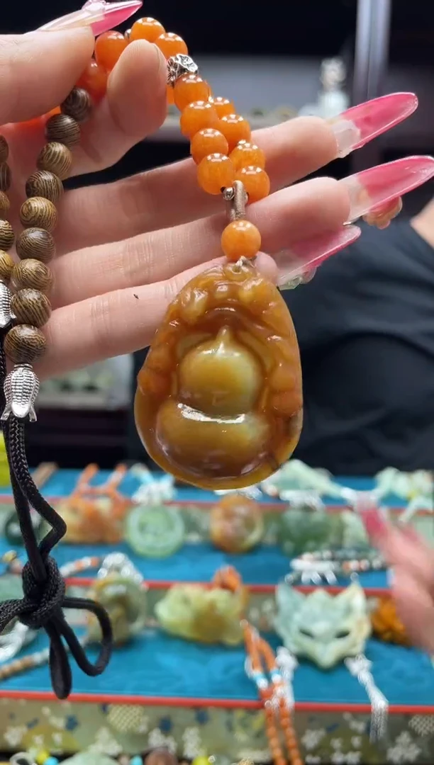 未镶嵌岫玉吊坠·