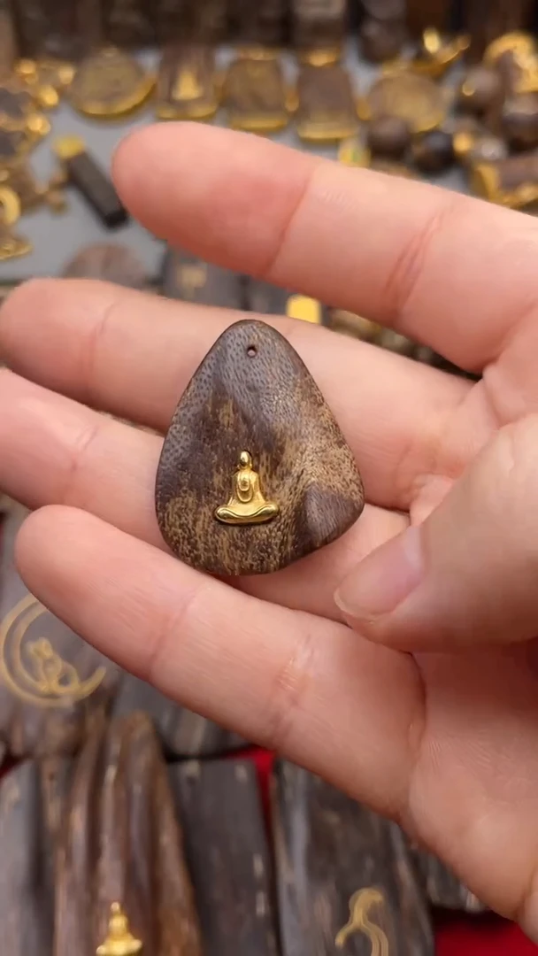 沉香吊坠沉香吊坠01