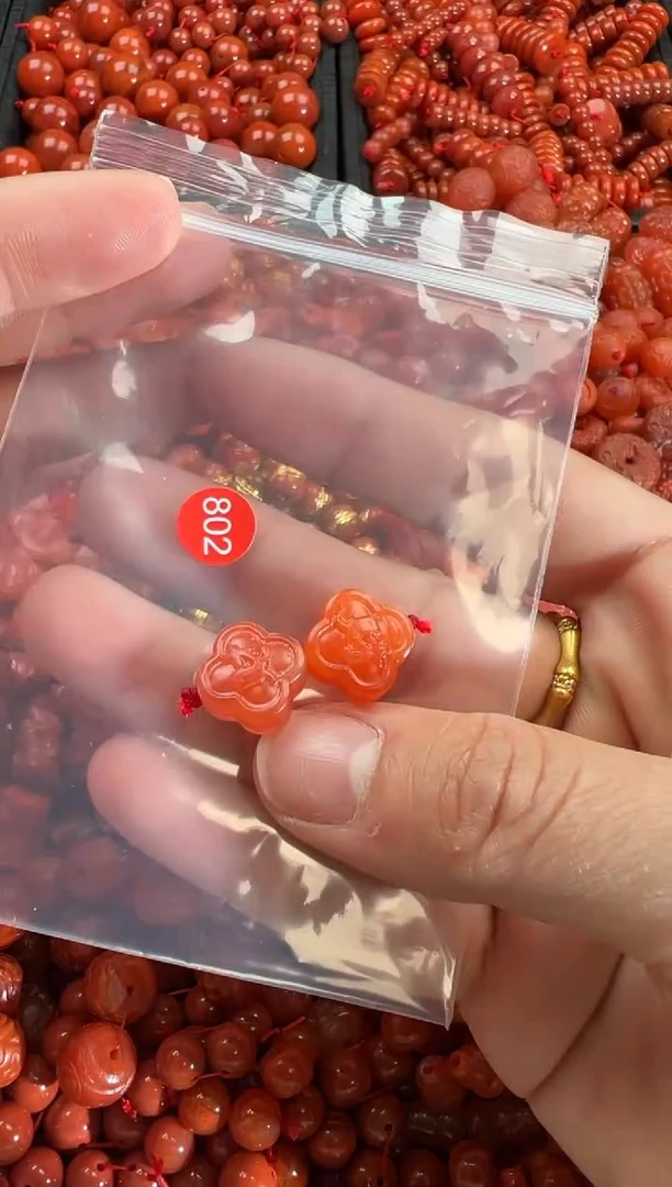 【闪购商品】南红玛瑙颈饰未镶嵌1