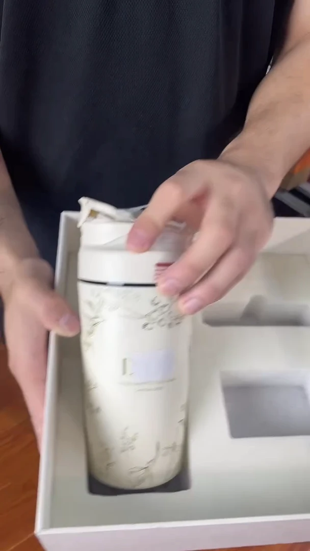 杯鸿辉家品牌瓷器，京东包邮！