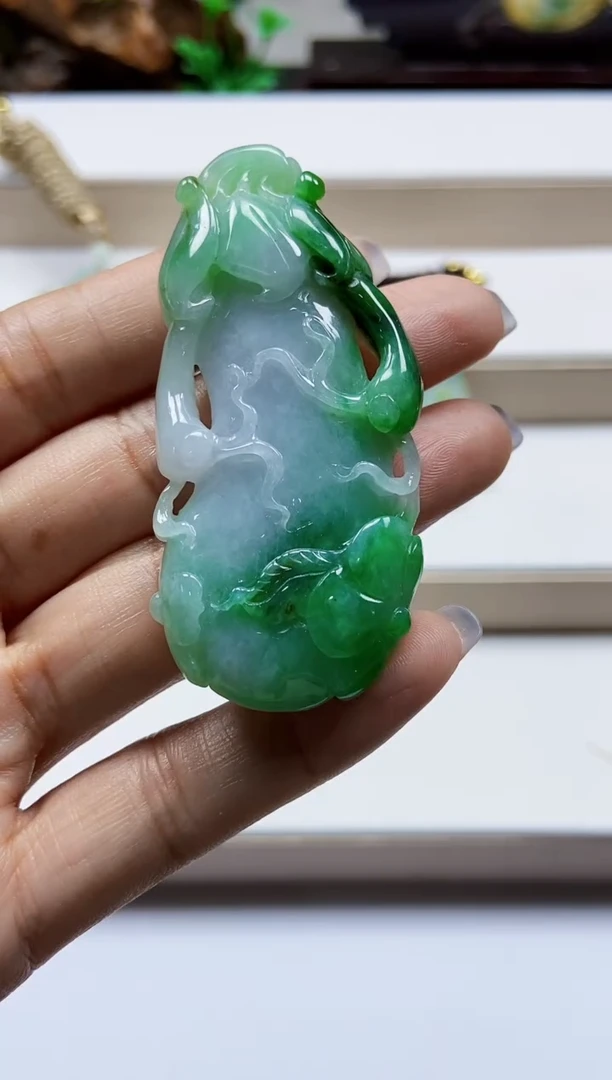 颈饰未镶嵌翡翠翡翠A货