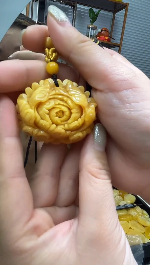 未镶嵌蜜蜡裸石蜜蜡吊坠