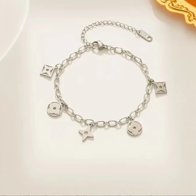 钛钢手链 新款手链女时尚钛钢 潮流手链个性粗链条124