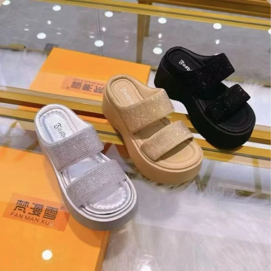水钻满钻凉拖鞋女外穿2025年新款夏季时尚厚底增高舒适一字拖