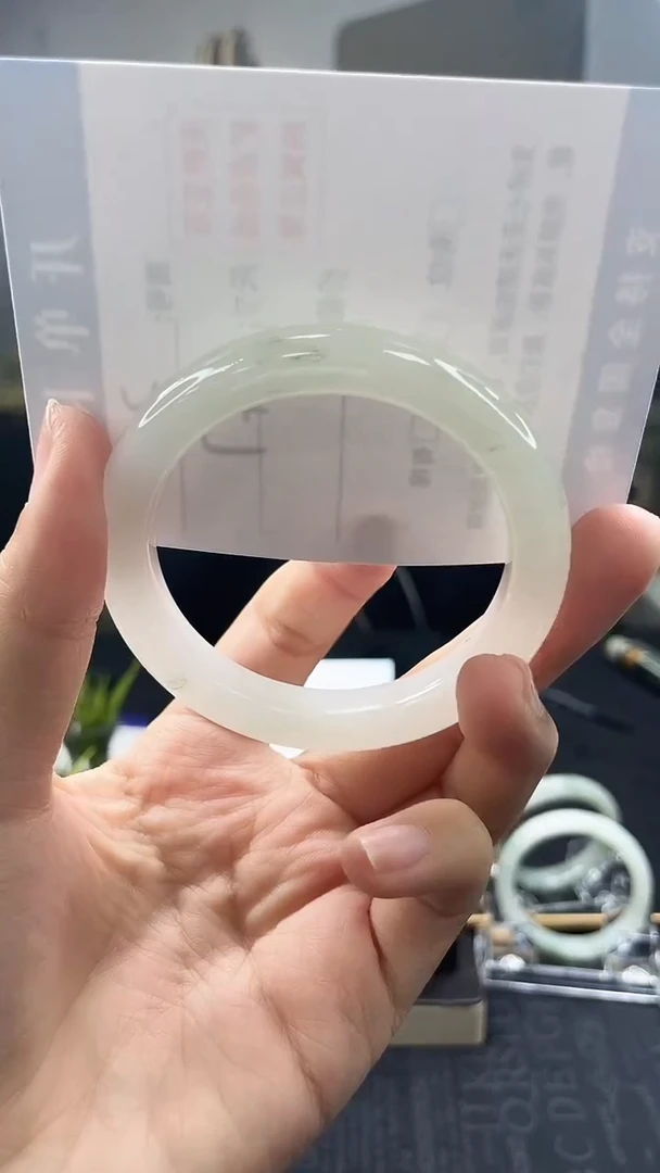 未镶嵌手镯石英质玉A3-54.7