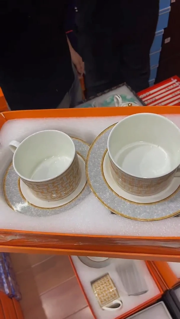 【闪购商品】鸿辉家品牌瓷器，京东包邮！
