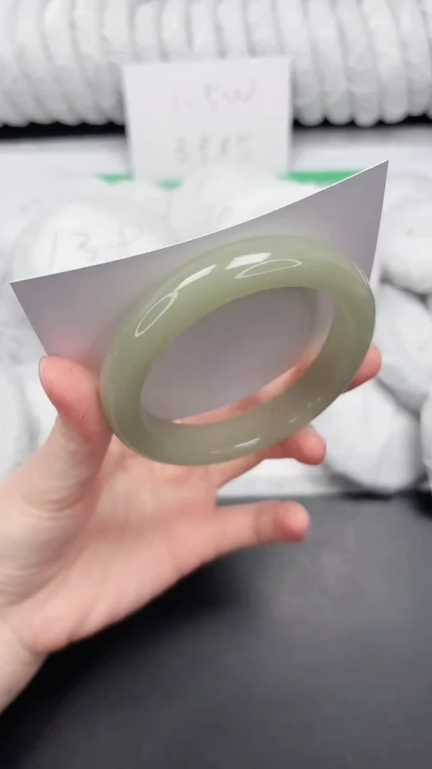 未镶嵌手镯石英质玉186-59.8DK