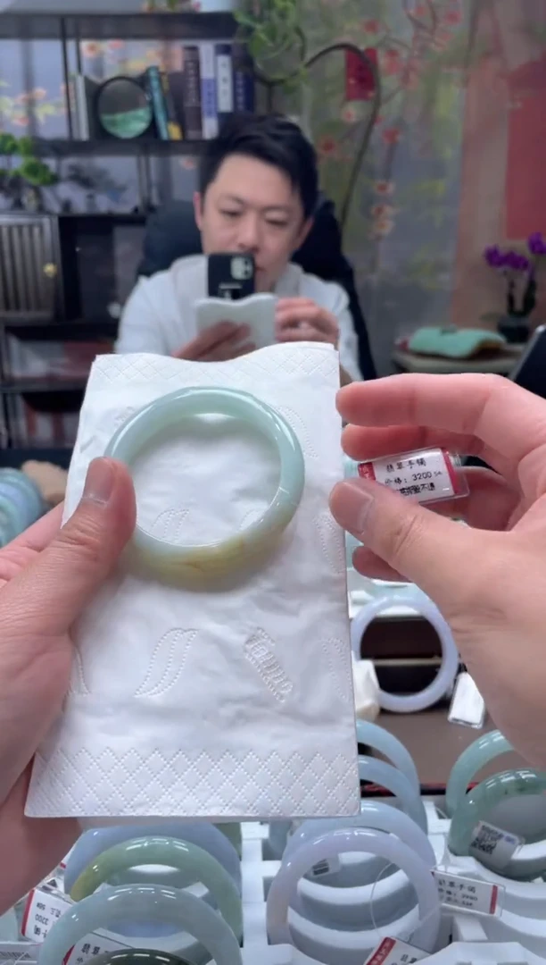 未镶嵌手镯翡翠8477****