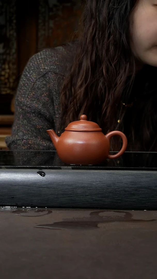 【闪购商品】紫砂茶壶朱泥 莲子 110cc 051