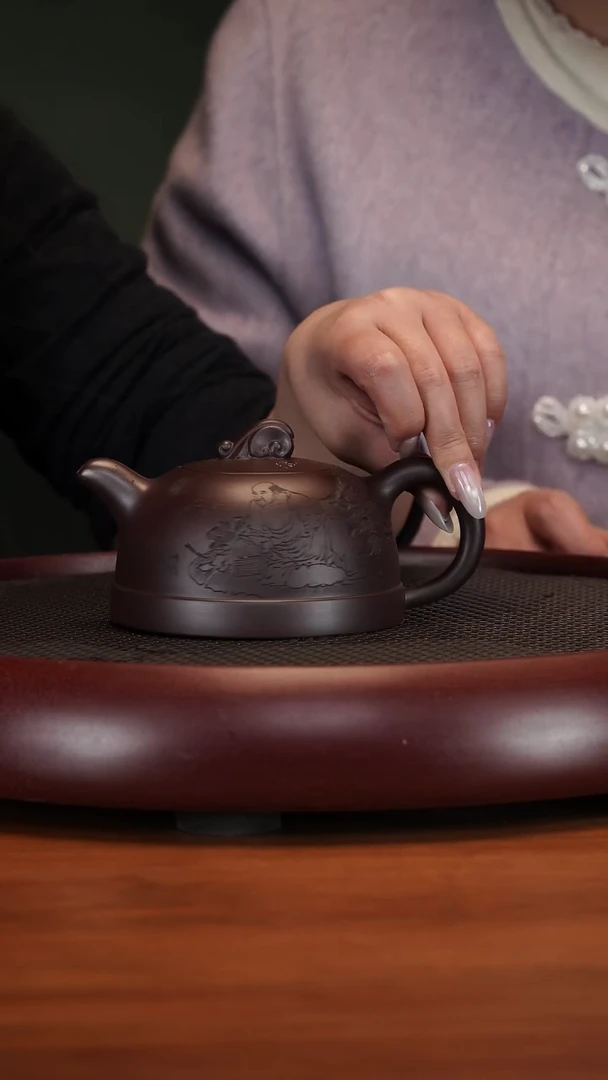 【闪购商品】紫砂茶壶2-39LCHSJH祥云百目紫泥300c