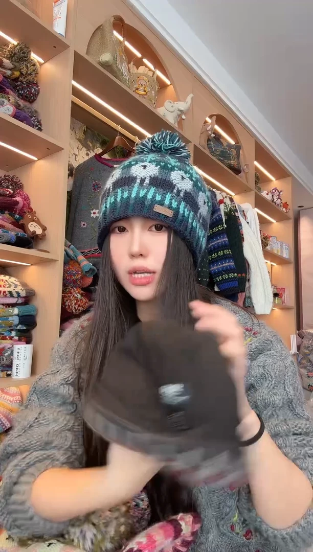 美丽如孔雀蓝小羊帽