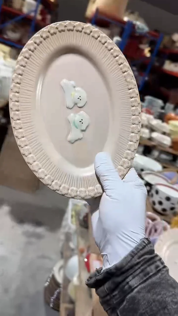 陶瓷小狗椭圆盘微瑕 凑满20元包邮