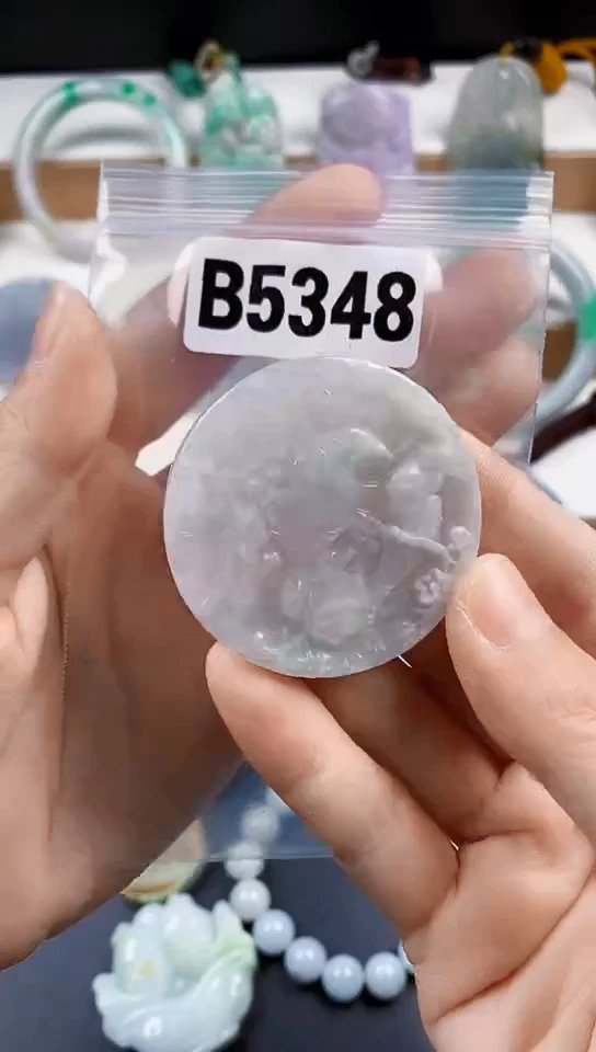 颈饰未镶嵌翡翠天然翡翠吊坠挂件
