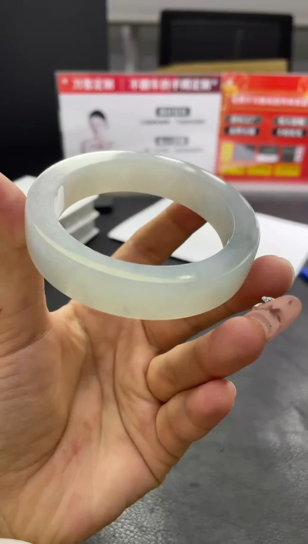 【闪购商品】定制翡翠手镯未镶嵌手镯DDS/发一件