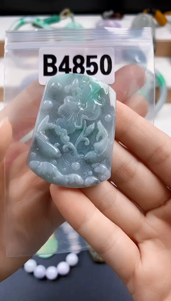 颈饰未镶嵌翡翠天然翡翠吊坠挂件