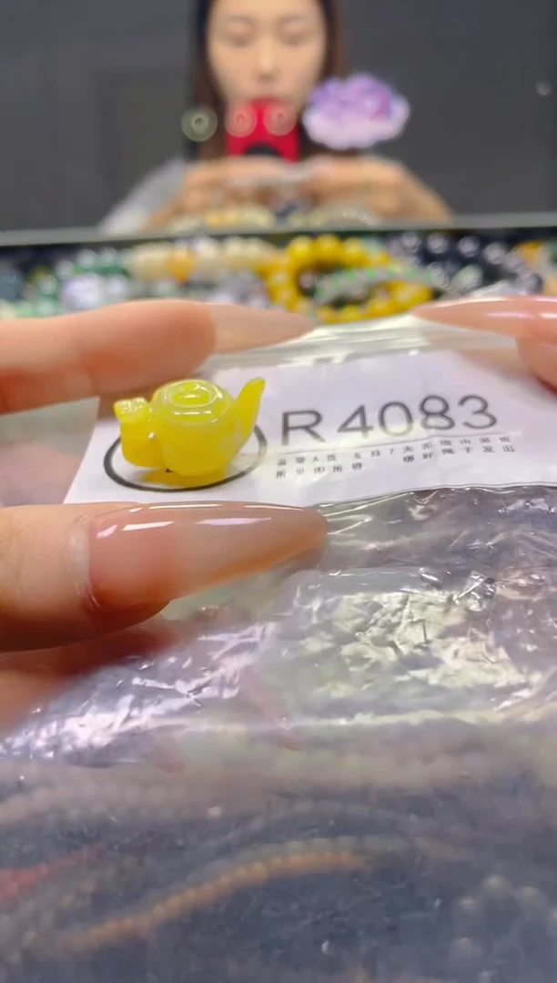 颈饰未镶嵌翡翠/R/翡翠A货，一件也是批发价