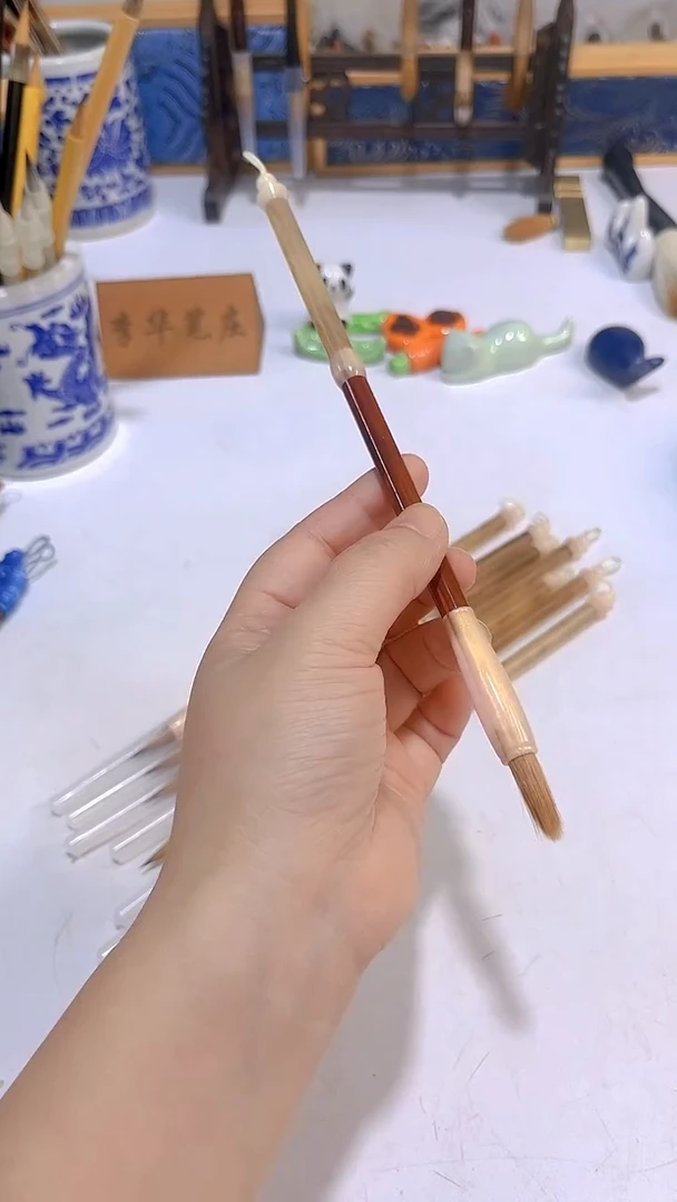 科檀粉斗黄狼小楷毛笔1支