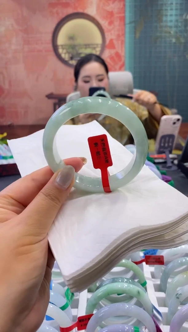 未镶嵌手镯翡翠多人000011687