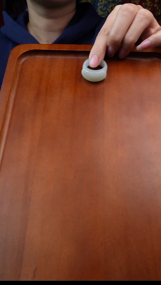 未镶嵌戒指和田玉J***斌21