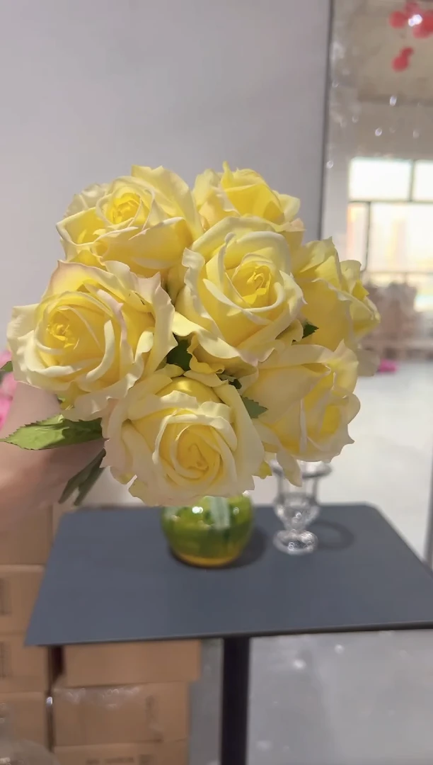 黄色爱莎手感保湿1把