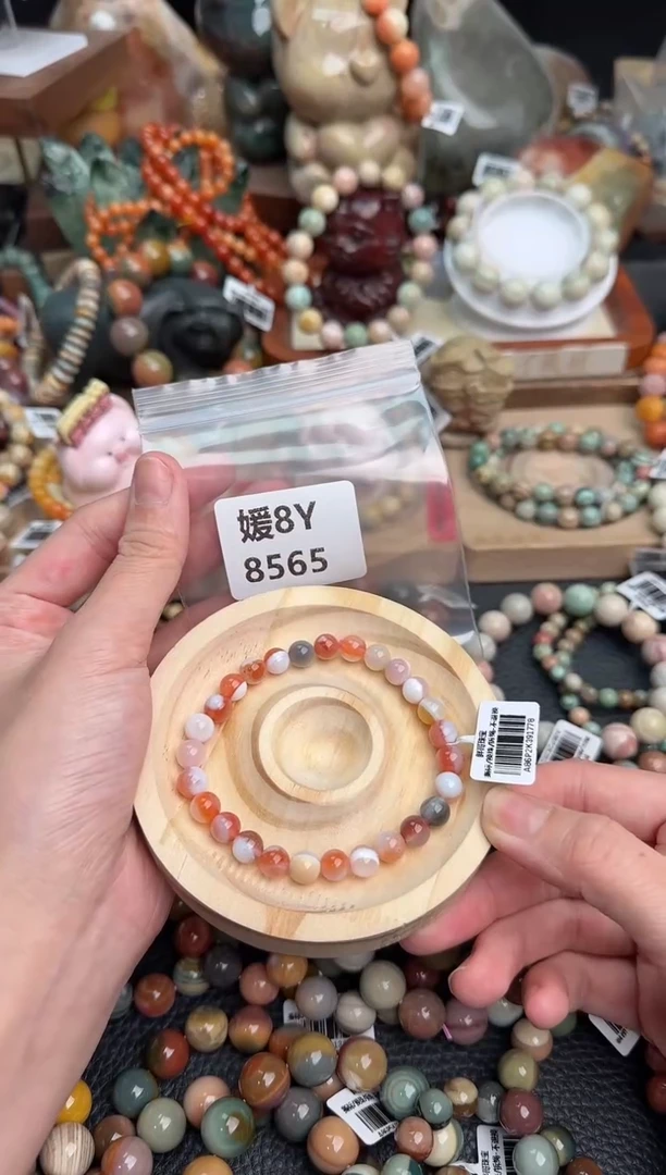 【闪购商品】石英质玉手链未镶嵌8Y8565