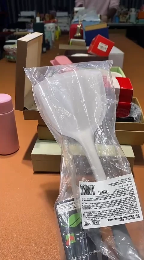 瓷片品牌 包包香水眼镜手表护肤品@@1