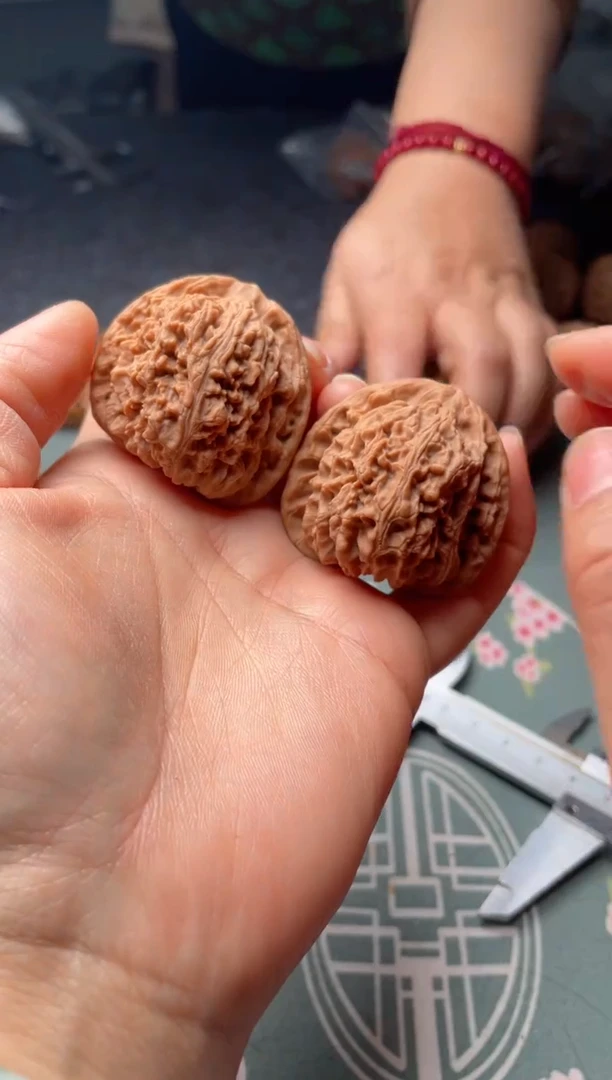 把件文玩核桃w196  南疆石  41尺