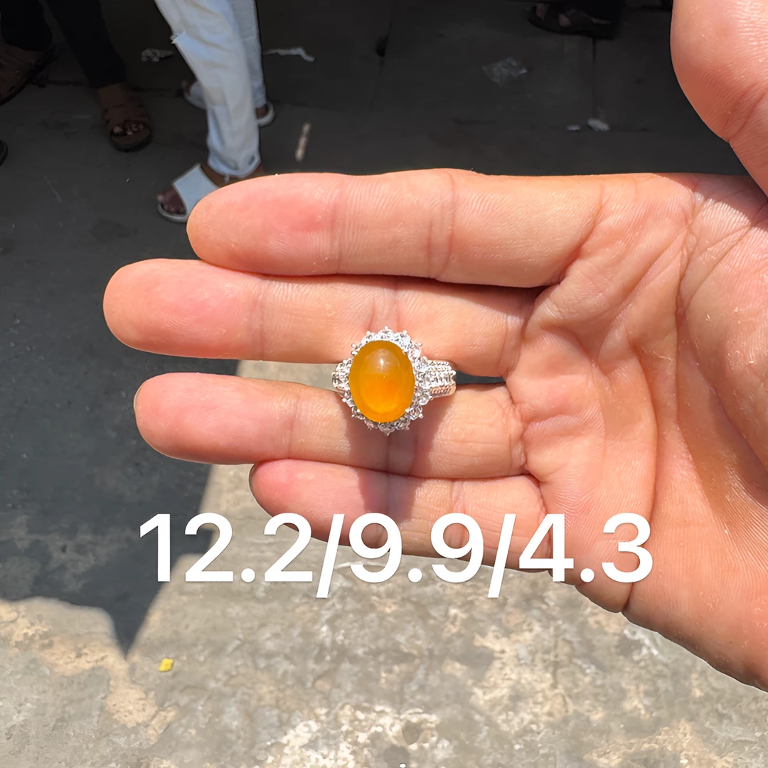 0607(小哪吒在源头)玻璃种翡翠炸光黄翡戒面干净杠味荧光足M120
