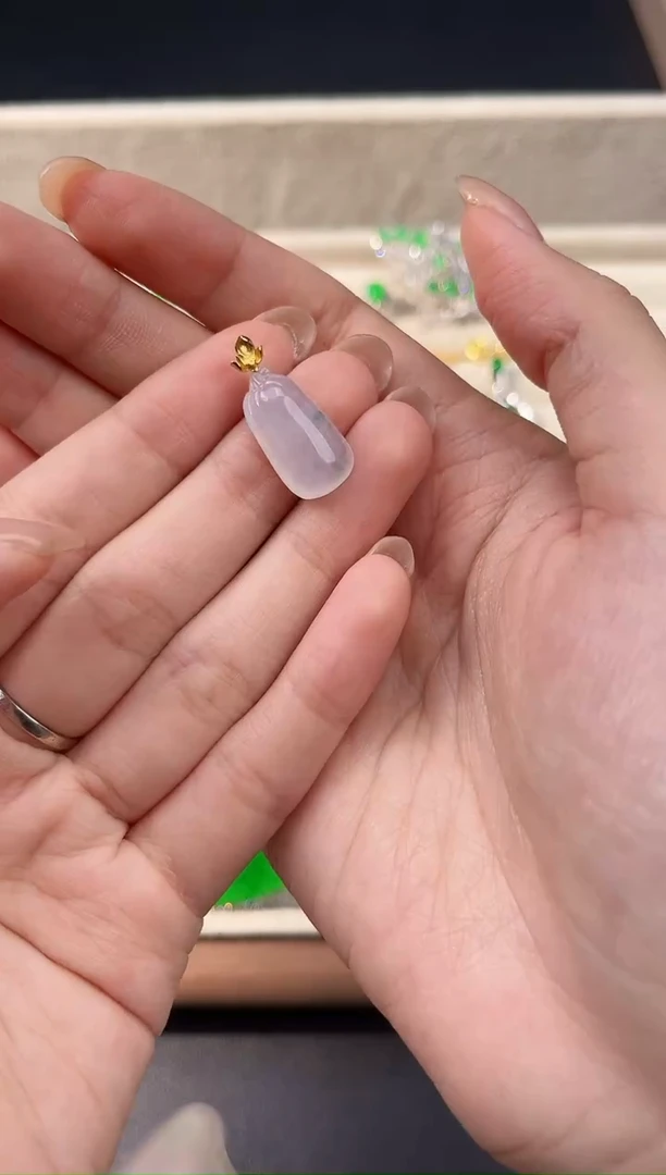 吊坠(不含链)18K金镶嵌翡翠翠小二缅甸翡翠严选