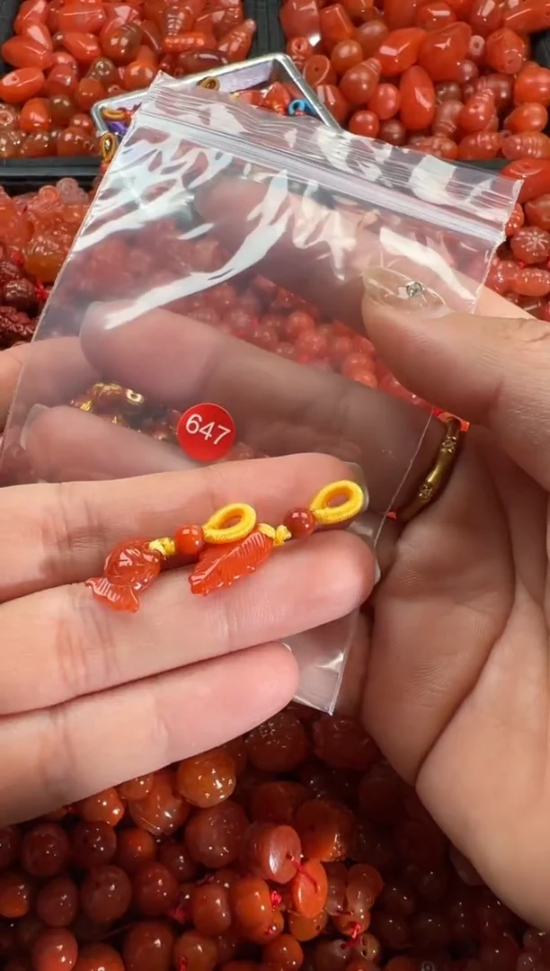 【闪购商品】南红玛瑙颈饰未镶嵌1