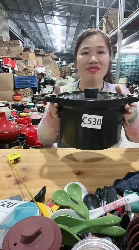 【闪购商品】c530瑕疵黑锅带盖，，
