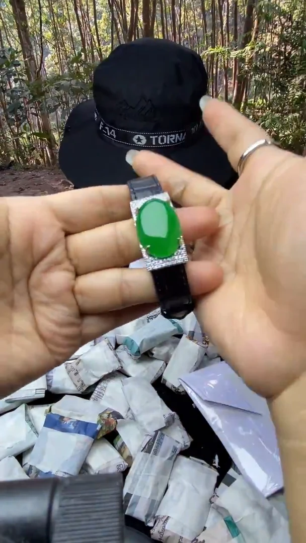 满色吊坠    所见即所得