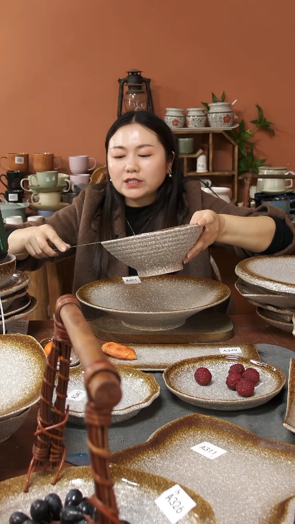 陶瓷A369 一只陶瓷粗陶斗笠碗可能微瑕